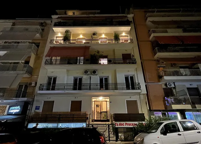 2 Newly Renovated Charming s Steps From Panormou Metro Station