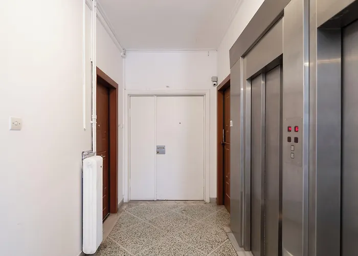 Stylish 1-Bedroom In The Center, 4Mins Walk To Syntagma Square